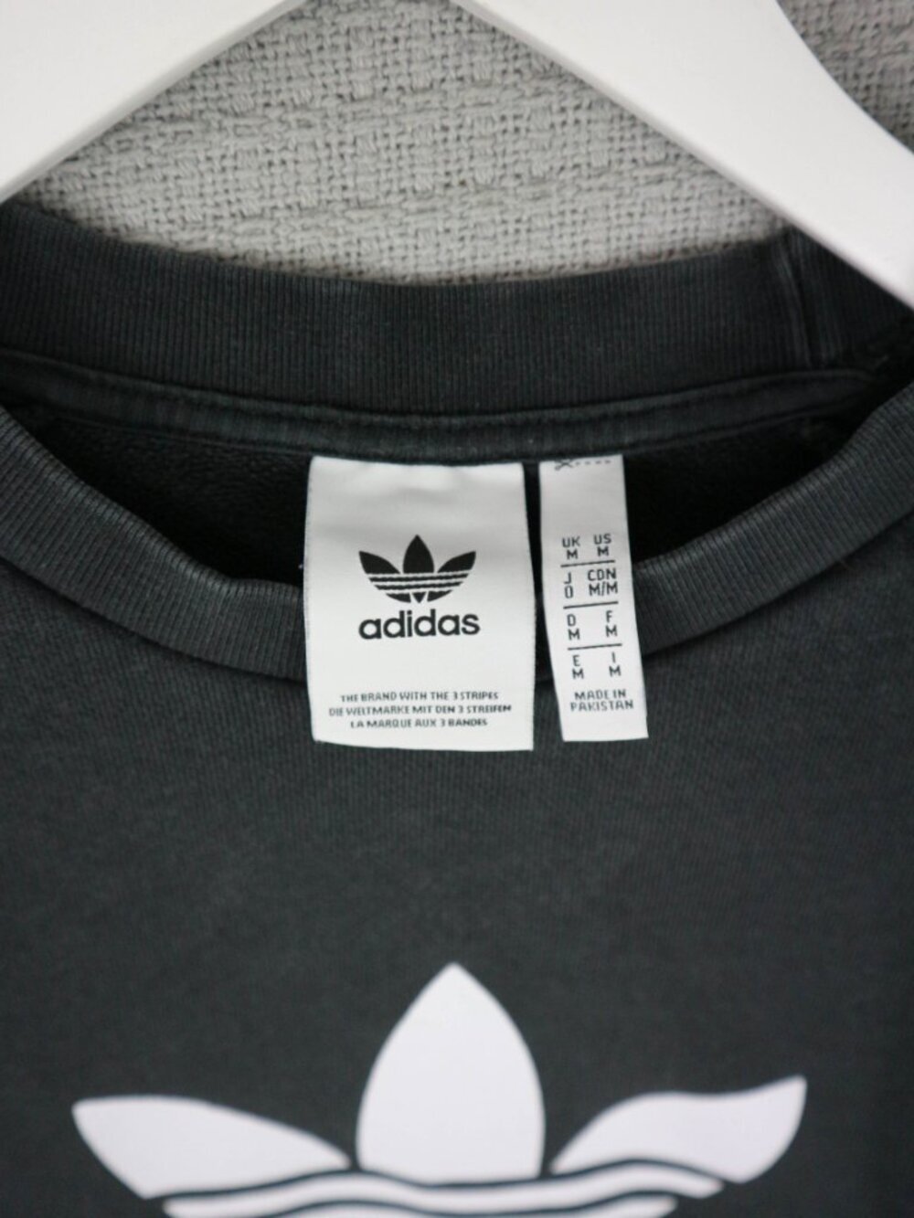 Adidas Trifoil Logo Faded Black Crewneck Womens Medium - Picture 5 of 8